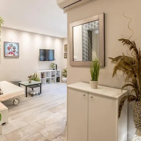 Artistic Chill Art 2+2.centar Of Split. Apartment *