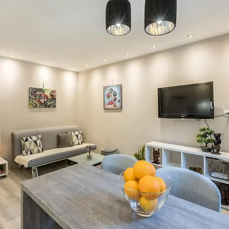 Artistic Chill Art 2+2.centar Of Split. Split