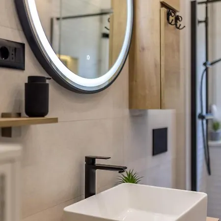 Apartman Artistic Chill Art 2+2.centar Of Split. Split