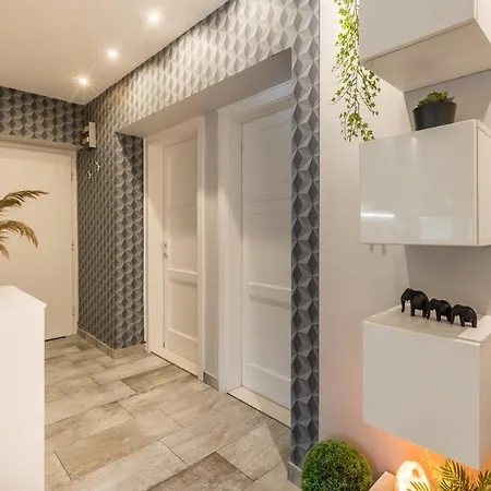 Artistic Chill Art 2+2.centar Of Split. Apartman *